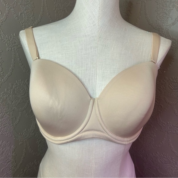 Wacoal Other - Elegant Cream Underwire Bra Wacoal 34G 854119 underwire convertible strapless
